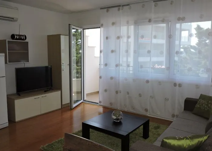 App 2+2 Nizic Apartman *